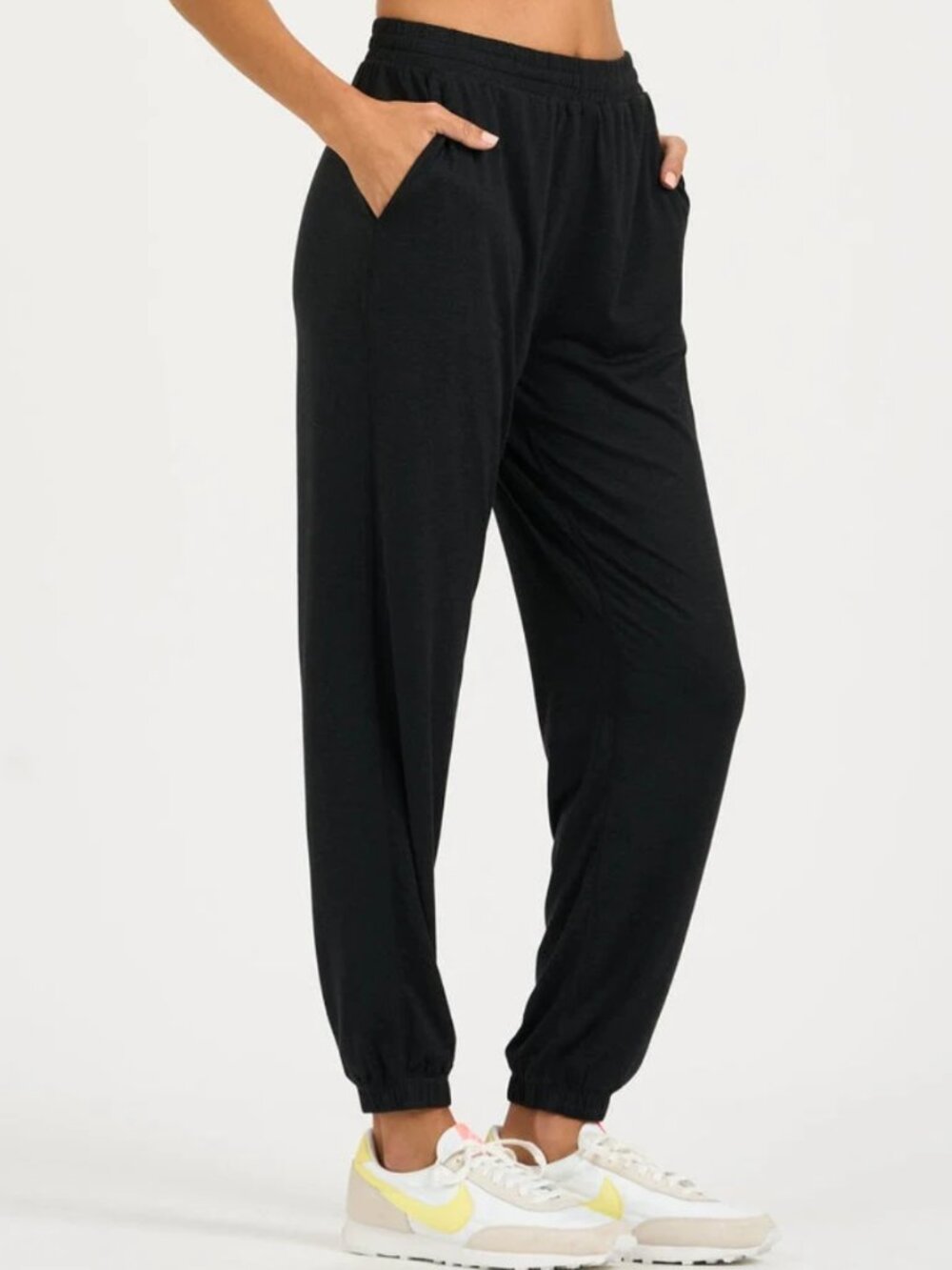 Vuori Women's Boyfriend Jogger Black SMALL
